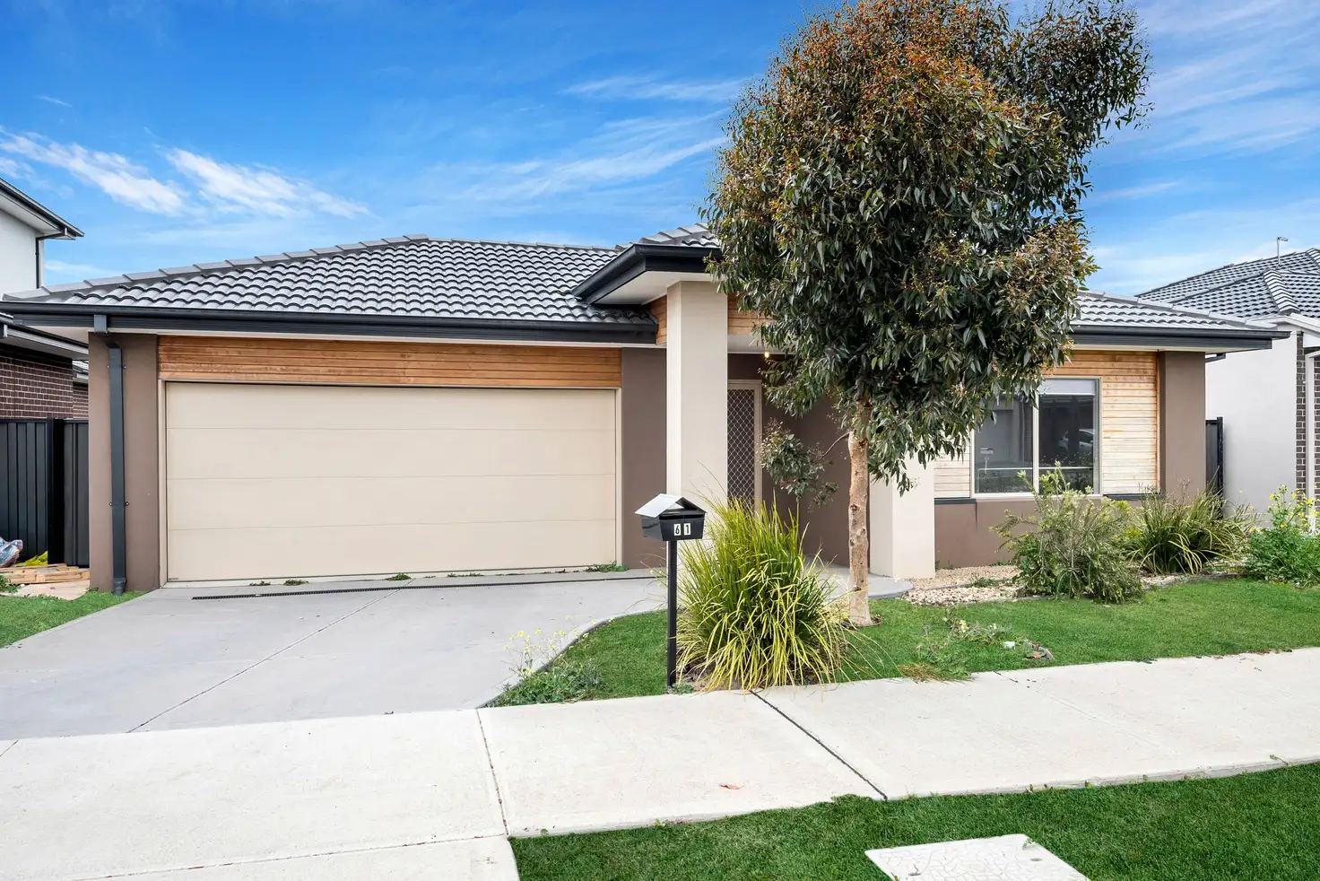 Main view of Homely house listing, 61 Bluebell Drive, Craigieburn VIC 3064
