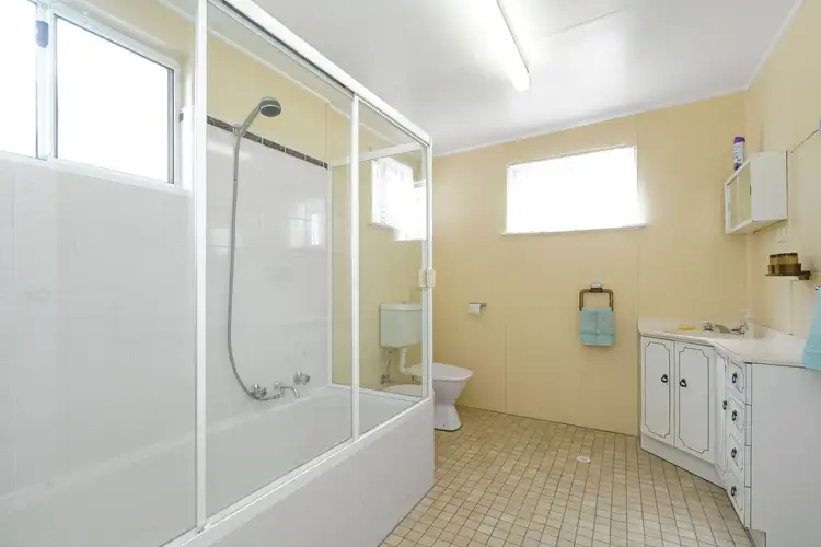 Sixth view of Homely house listing, 4 Allfield Road, Woy Woy NSW 2256