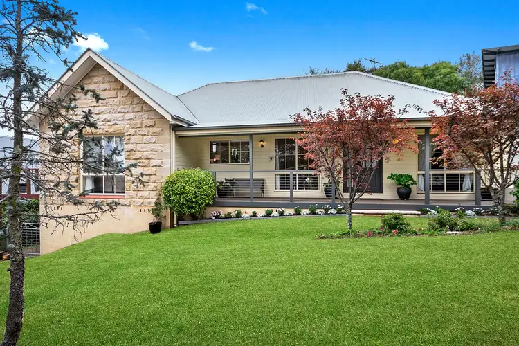 15 Warks Hill Road, Kurrajong Heights NSW 2758
