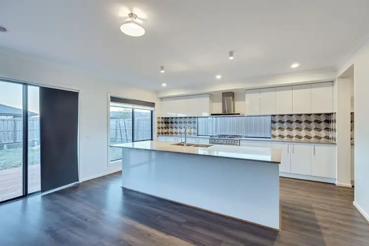 Second view of Homely house listing, 2 Carisbrook View, Wollert VIC 3750