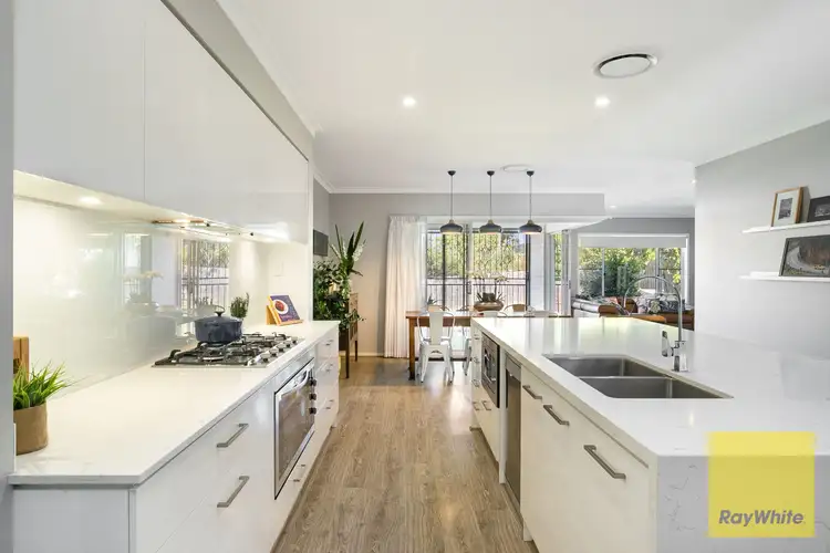 19 Belsize Street, Kenmore QLD 4069