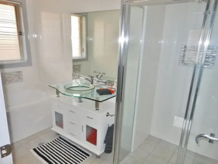 Fourth view of Homely house listing, 40 Jordan Place, Young NSW 2594