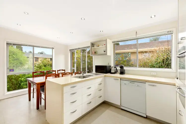 29 Worthing Avenue, Doncaster East VIC 3109