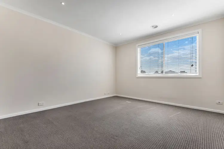 Fifth view of Homely house listing, 31 Amberlea Circuit, Taylors Hill VIC 3037