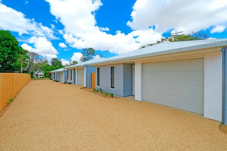 2/15 Card Street, Berserker QLD 4701