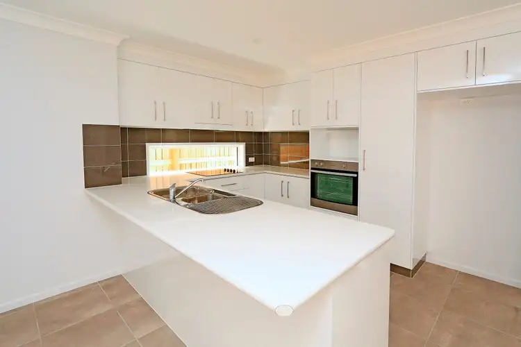 Sixth view of Homely unit listing, 2/15 Card Street, Berserker QLD 4701