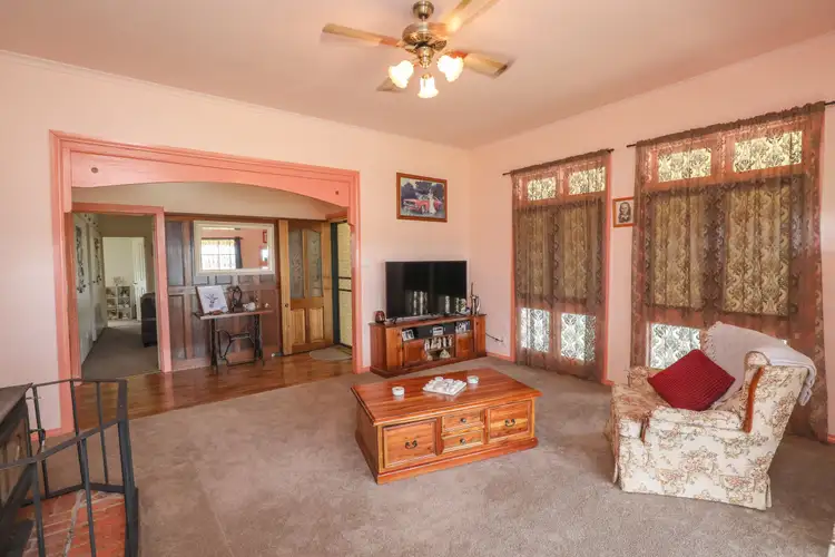 Fifth view of Homely house listing, 110 Fitzroy Avenue, Red Cliffs VIC 3496