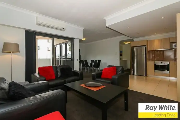 9/2 Walsh Loop, Joondalup WA 6027