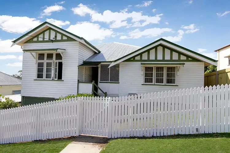 16 Emily Street, Highgate Hill QLD 4101