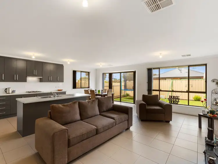 12 Ship Street, Seaford Meadows SA 5169