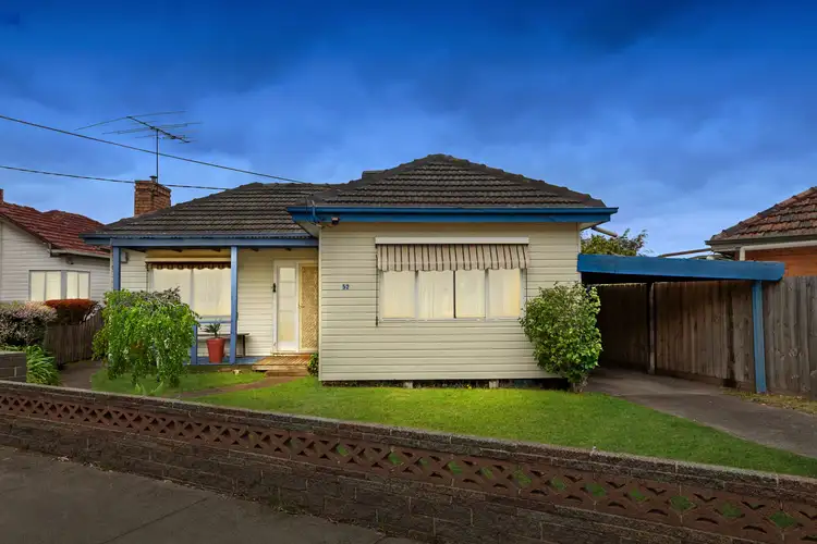 52 Cheddar Road, Reservoir VIC 3073
