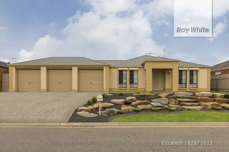 7 Devon Court, Craigmore SA 5114