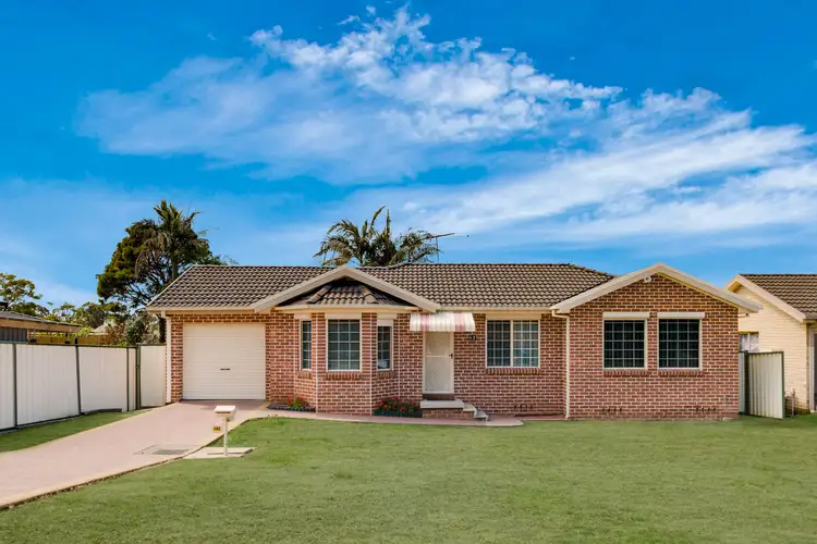 1 Oro Place, Glenfield NSW 2167