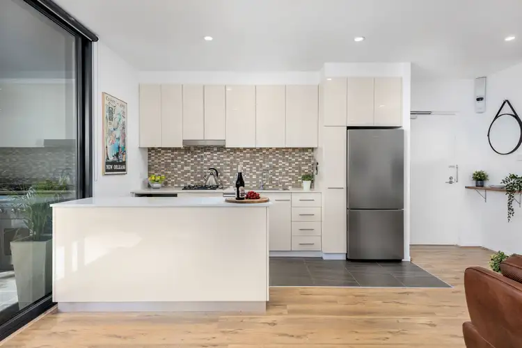 2/70 Janefield Drive, Bundoora VIC 3083