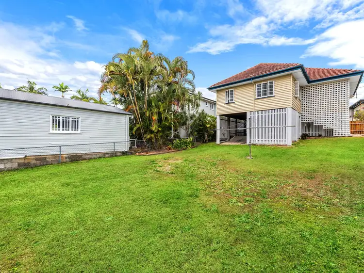 52 Bovelles Street, Camp Hill QLD 4152