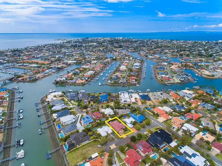 6 Palmer Court, Newport QLD 4020