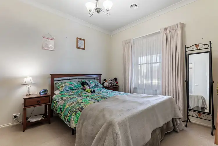 Fifth view of Homely house listing, 91 Mareeba Way, Craigieburn VIC 3064