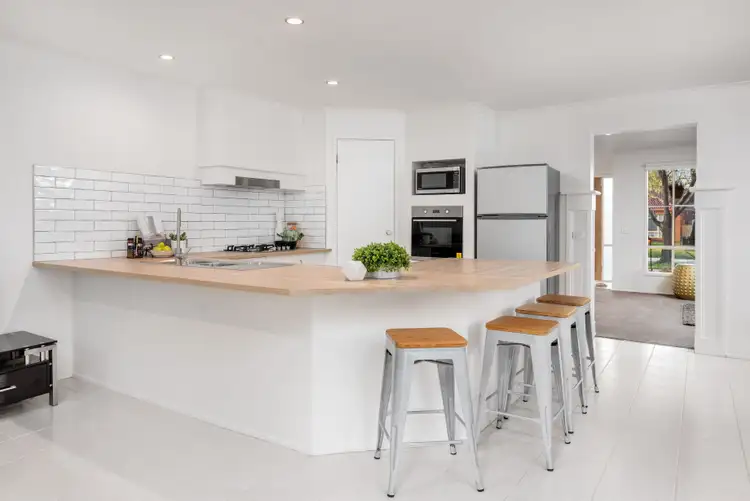 Fifth view of Homely house listing, 39 Josef Avenue, Bundoora VIC 3083