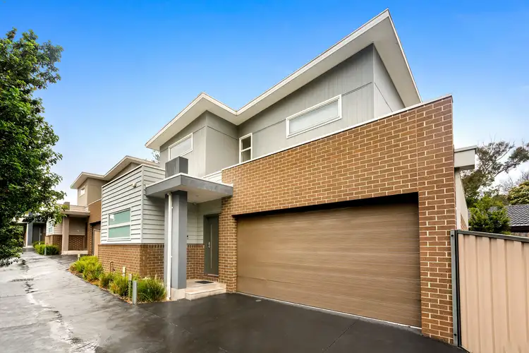 2/10 Unsworth Road, Ringwood North VIC 3134