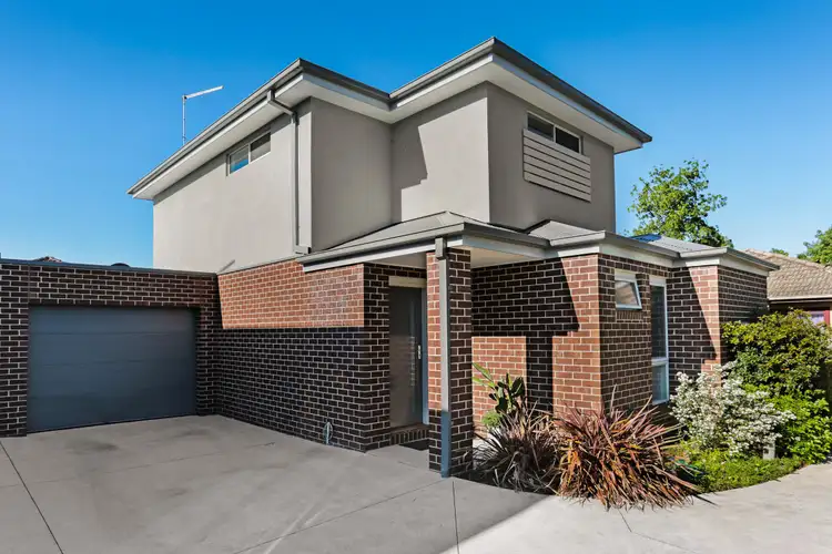 Main view of Homely townhouse listing, 2/15 Kidgell Street, Lilydale VIC 3140
