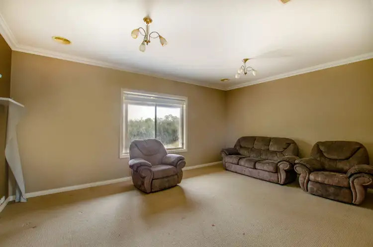 Fifth view of Homely house listing, 9 Airlie Court, Echuca VIC 3564