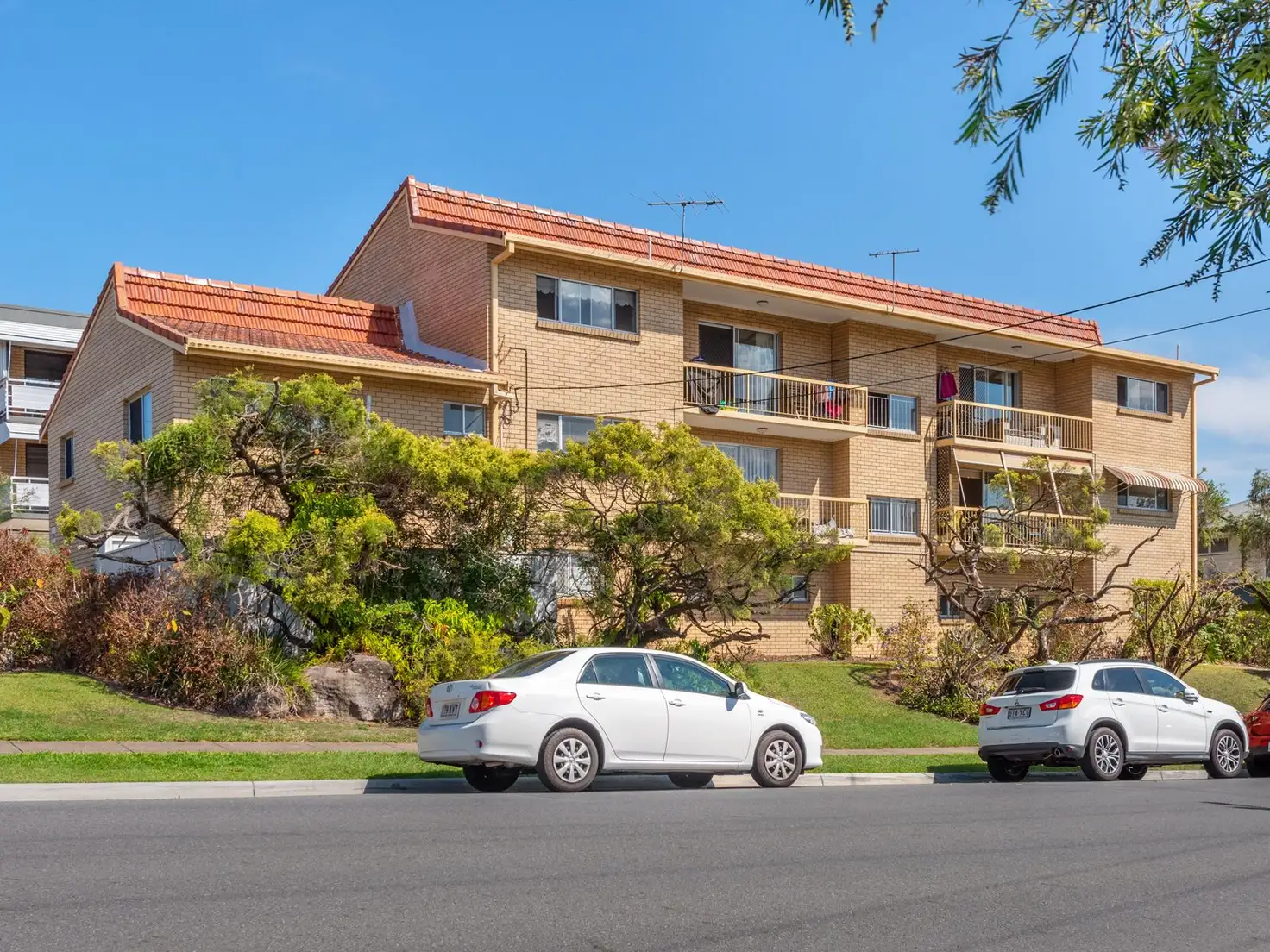 Main view of Homely unit listing, 3/41 Amelia Street, Coorparoo QLD 4151