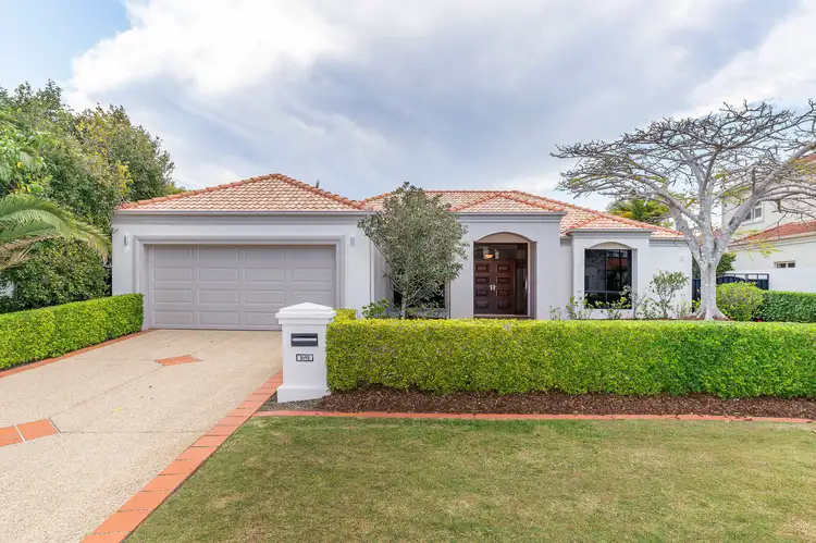 1651 Riverdale Drive, Hope Island QLD 4212