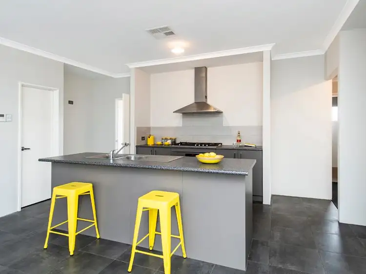 Main view of Homely house listing, 10 Nadine Promenade, Baldivis WA 6171
