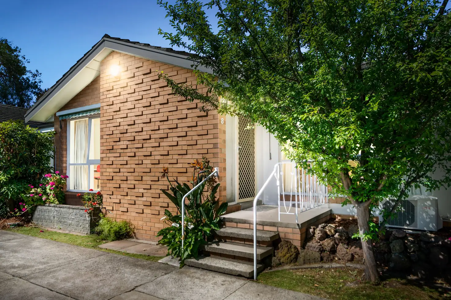 Main view of Homely unit listing, 8/9 Kenilworth Parade, Ivanhoe VIC 3079