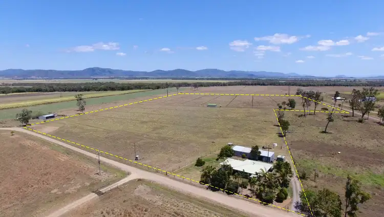 44 Perry Road, Sarina QLD 4737