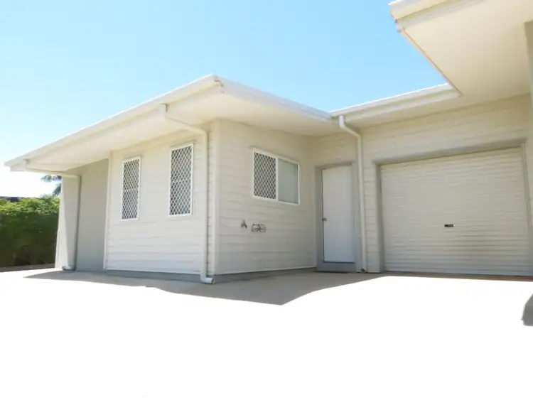 Main view of Homely house listing, 1/21 Mayfair Drive, Emerald QLD 4720