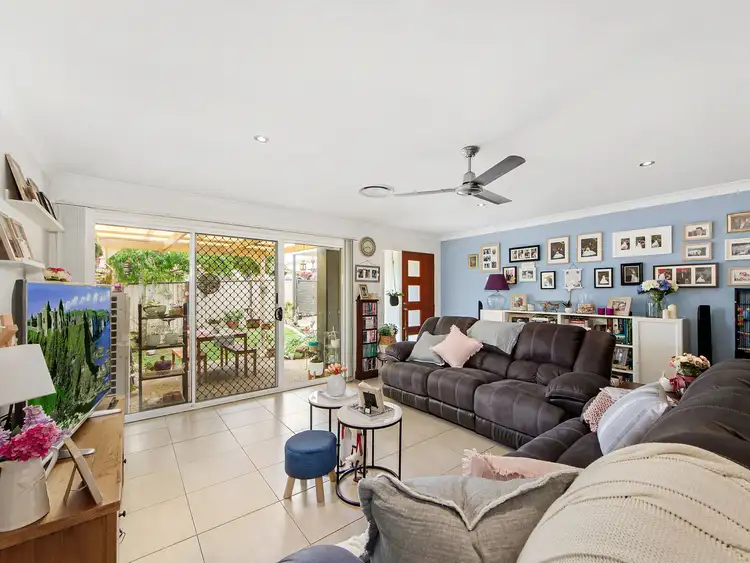 Sixth view of Homely house listing, 2/18 Bowley Street, Pacific Pines QLD 4211