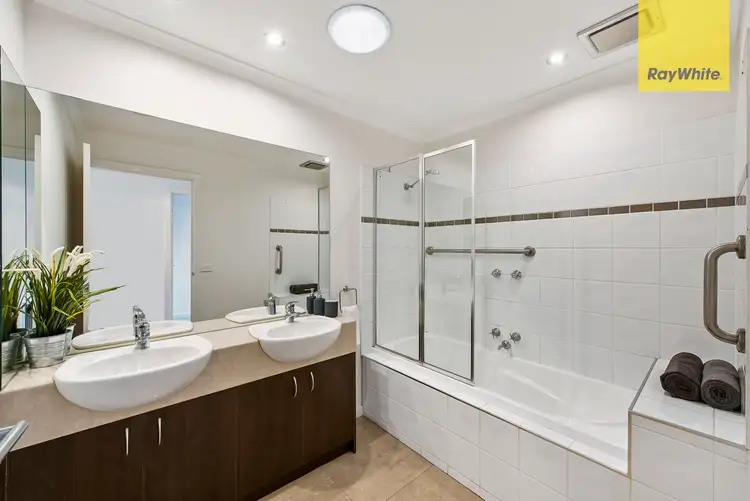 Fifth view of Homely house listing, 2/39 Manchester Drive, Sydenham VIC 3037