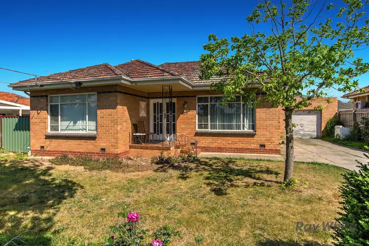 29 Beaver Street, St Albans VIC 3021