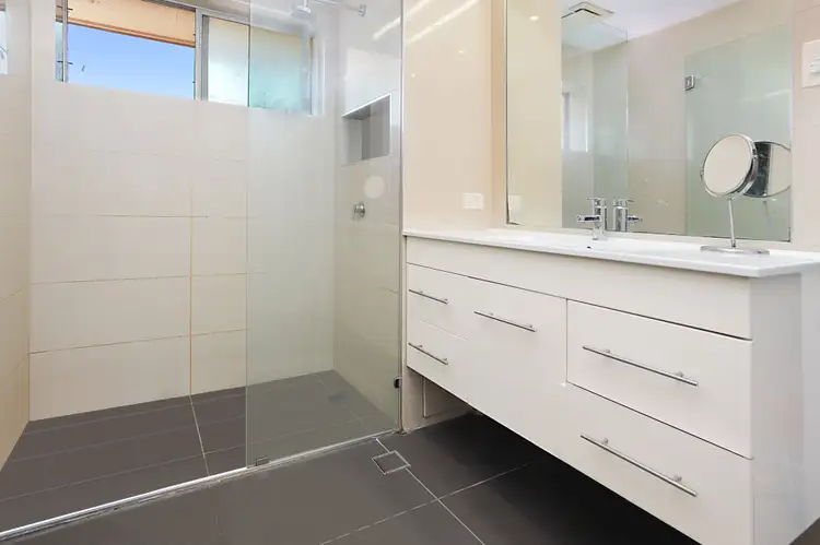 Sixth view of Homely unit listing, 3/198 Alexandra Road, Clayfield QLD 4011