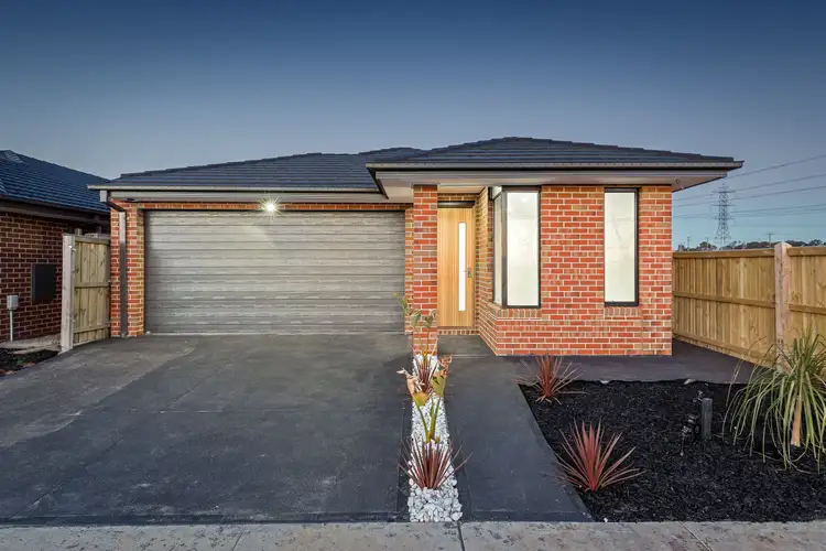 Second view of Homely house listing, 30 Havelberg Circuit, Doreen VIC 3754
