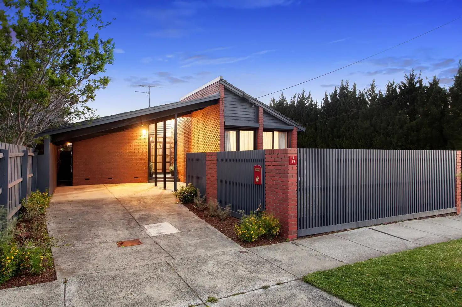 Main view of Homely unit listing, 1/17 Coorigil Road, Carnegie VIC 3163