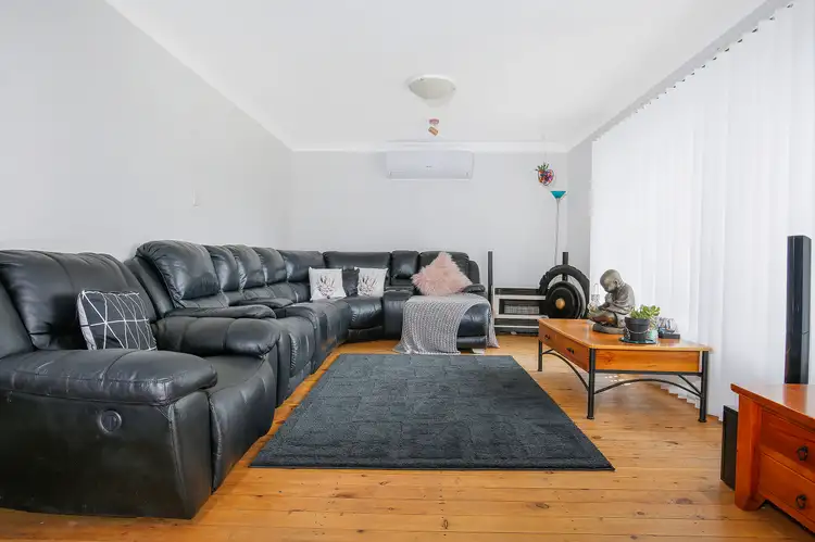 Fourth view of Homely house listing, 40 Devonshire Crescent, Oak Flats NSW 2529