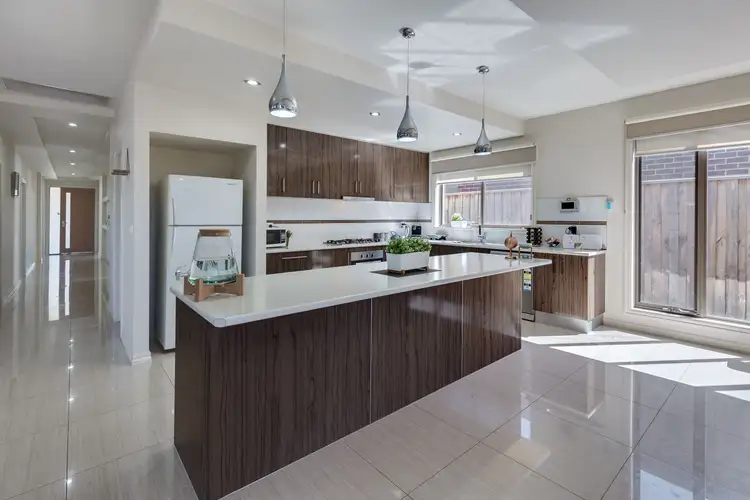 2 Edenvale Boulevard, Wollert VIC 3750