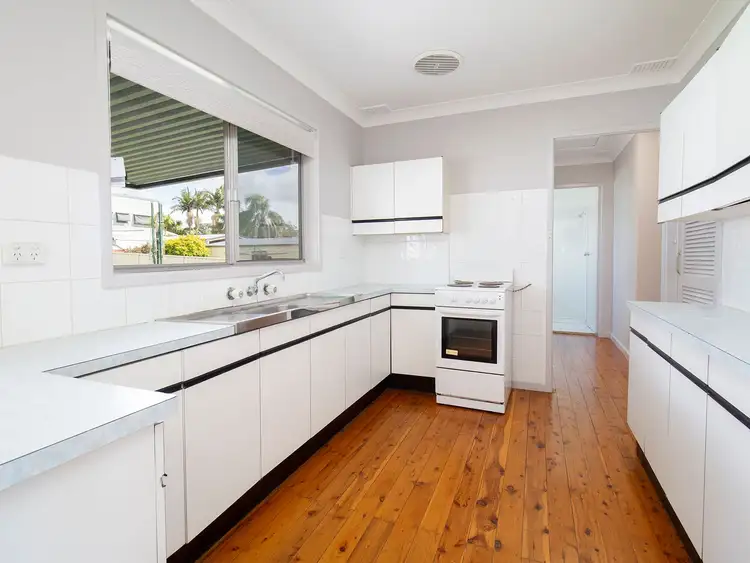 Fourth view of Homely house listing, 18 Cranbrook Parade, Rankin Park NSW 2287