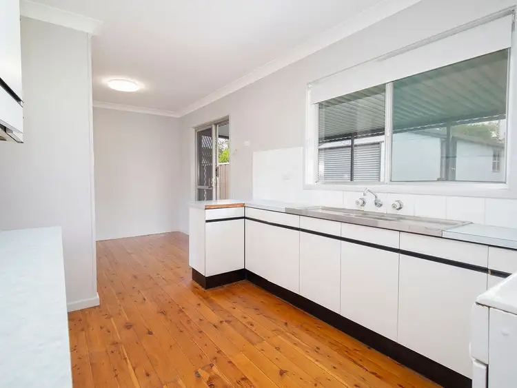 Fifth view of Homely house listing, 18 Cranbrook Parade, Rankin Park NSW 2287
