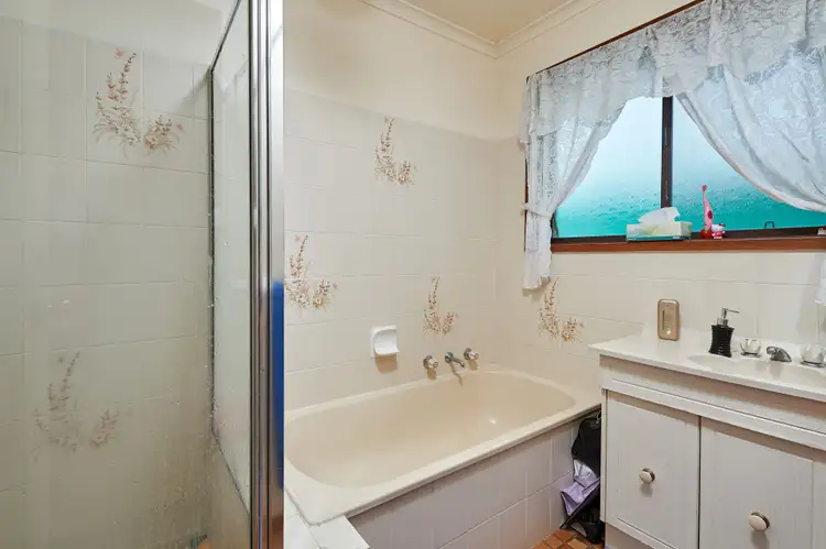 Fourth view of Homely house listing, 17 Warrambool Crescent, Glenfield Park NSW 2650