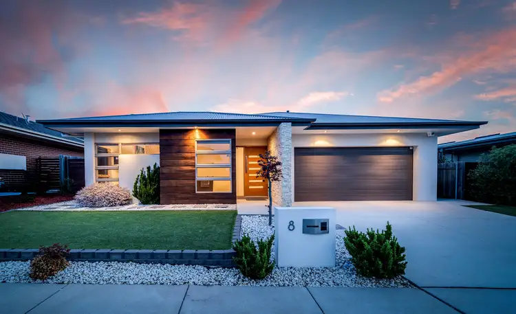 8 Durong Street, Crace ACT 2911