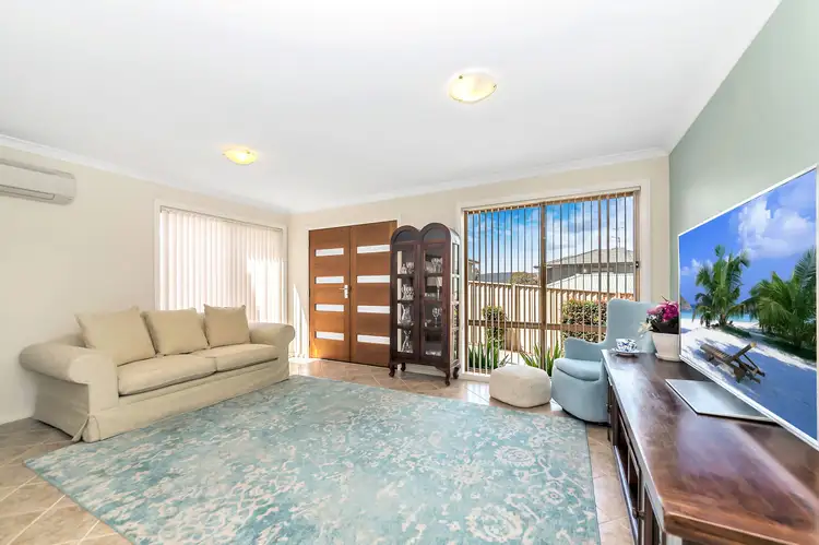 Second view of Homely other listing, 2/27 Gilmore Place, Queanbeyan NSW 2620