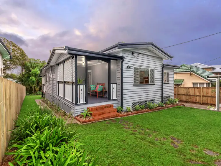 20 Burlington Street, Holland Park QLD 4121