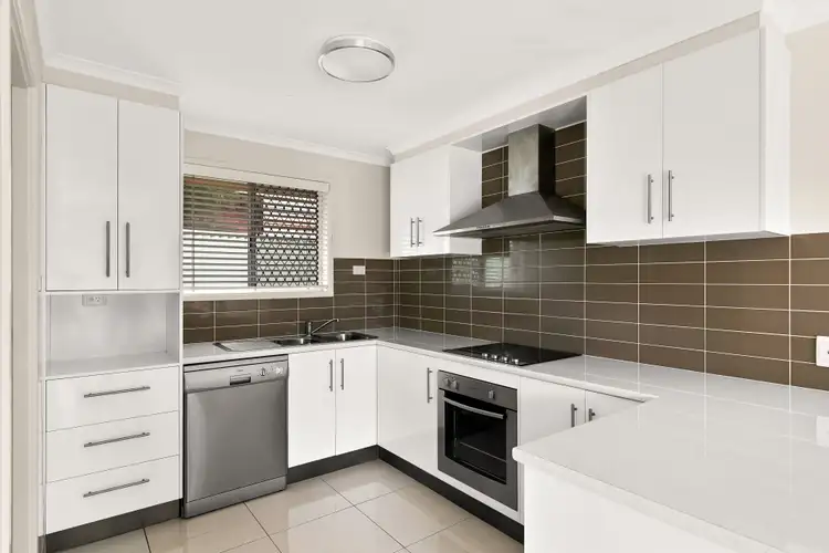 Unit 2/61 Cleary Street, Centenary Heights QLD 4350