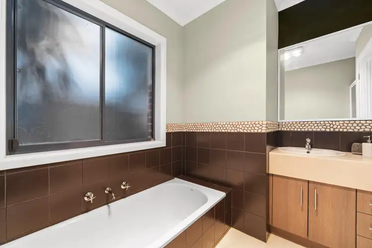 Sixth view of Homely unit listing, 2/5 Warrabel Road, Ferntree Gully VIC 3156