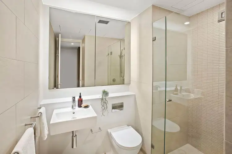 Fifth view of Homely apartment listing, 213/4 Neild Avenue, Darlinghurst NSW 2010