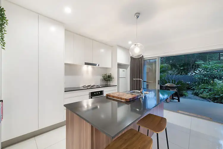 Fifth view of Homely townhouse listing, 2/22 Rockingham Street, Mount Gravatt QLD 4122