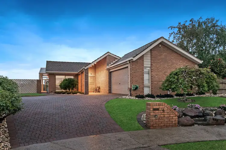 4 Ginn Close, Mill Park VIC 3082